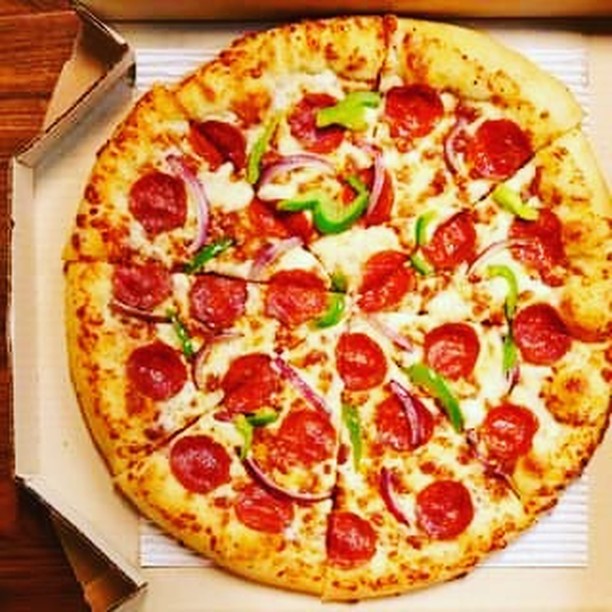 2 Med 2-Toppings